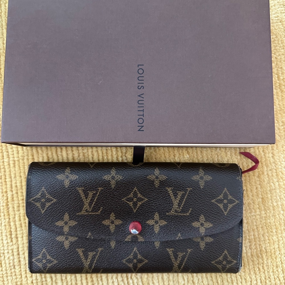 Authentic Louis Vuitton Monogram Wallet